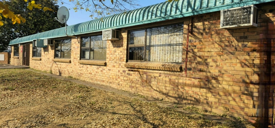 Commercial Property for Sale in Oos Einde Free State